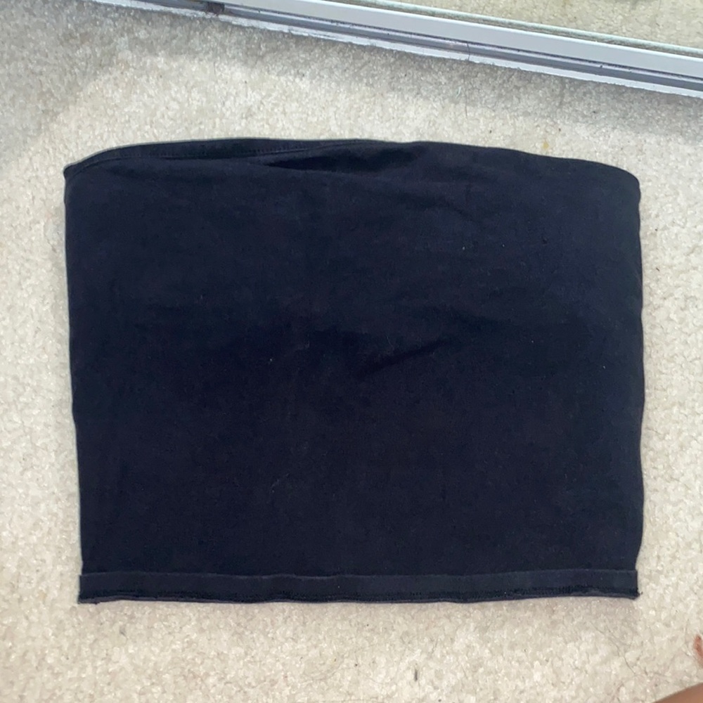 URBAN OUTFITTERS TUBE TOP